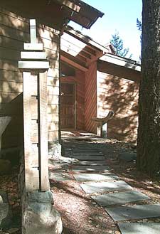 Entrance to Tomlinson Studio Gallery